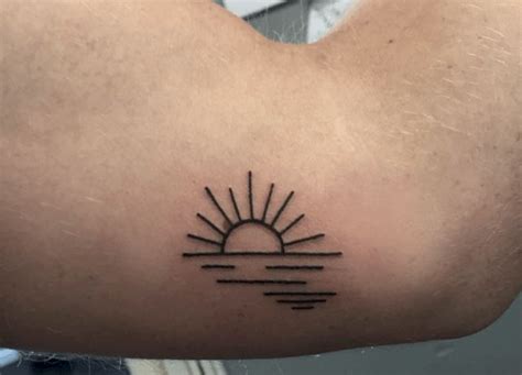 Cute Sun Tattoos Ideas For Men And Women Matchedz Sun Tattoos