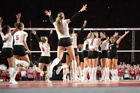 nebraska texas advance to ncaa women s volleyball tournament final what to watch for in title
