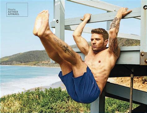 Sexy Ryan Phillippe In Mens Fitness Fringues De Séries