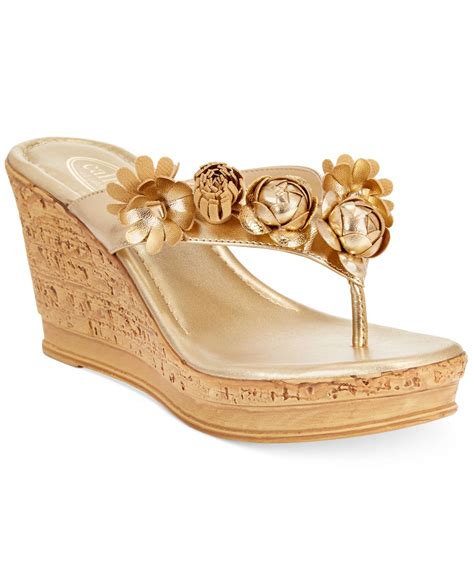 Callisto Flora Flower Platform Wedge Thong Sandals In Metallic Lyst