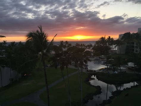 Beautiful Sunset At Mauna Lani Bay On The Big Island Beautiful Sunset