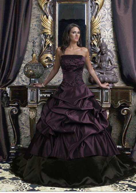 Tips To Choose The Best Gothic Wedding Gowns Women Lifestyles