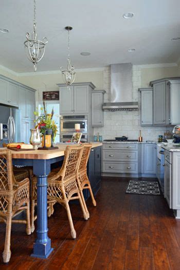House Crashing Four A Good Cause Kitchen Design Kitchen Cabinet
