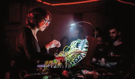 Aes News Suzanne Ciani To Livestream Quadraphonic Modular Synthesis At Aes Show Fall