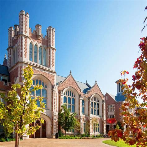 41 Scenic College Campuses That Were Made For Instagram Artofit