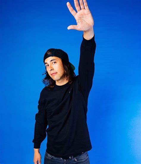 Pin On Vic Fuentes