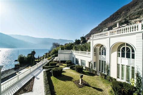 This Mesmerizing Laglio Villa Glances Over Lake Como
