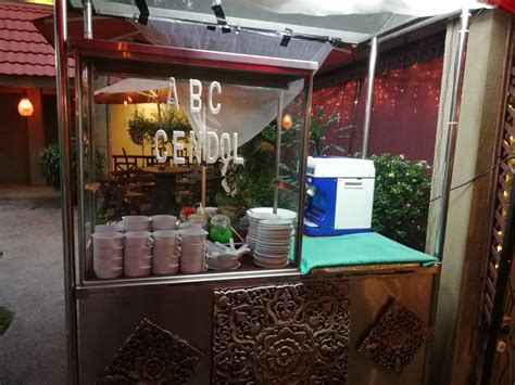 Khách sạn ở gần (kul) sân bay quốc tế kuala lumpur. alialisakreatif by kolin zainal: MAKAN: Berbuka puasa di ...