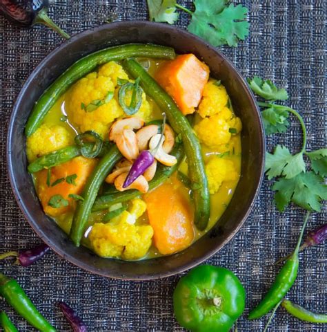 Sri Lankan Vegetable Curry A Spicy Vegetarian Curry With Tropical Flavors