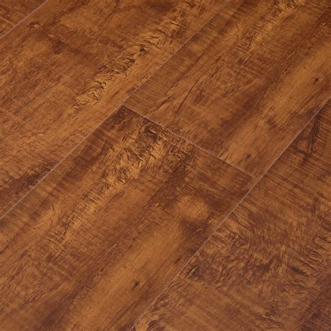 Laminate flooring designed to echo the warmth of nature. Antique Oak 5½" Laminate Flooring | Modern Home Concepts