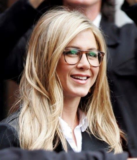 Jennifer Aniston Spotted Wearing Aviator Eyeglasses Jennifer Aniston Photos Stylish