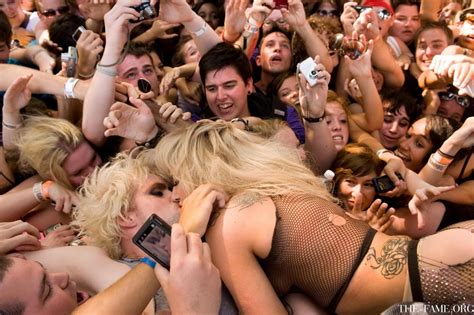 Embarrassed Nude Female Crowd Surf Bobs And Vagene