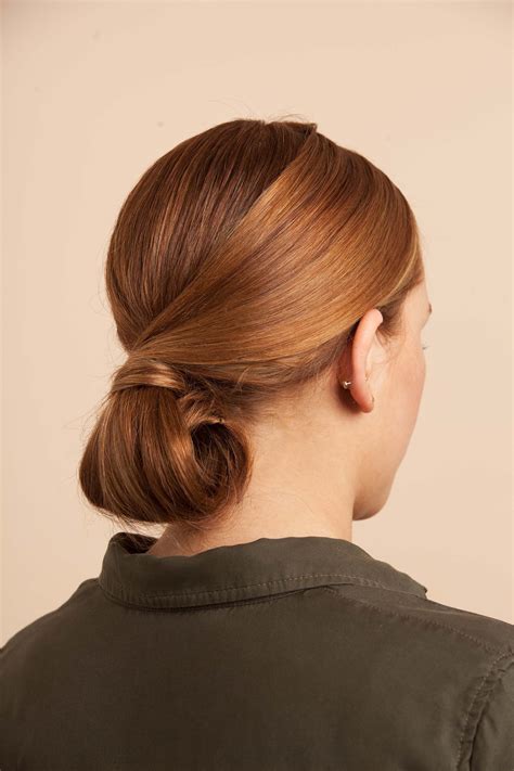 Chignon How To Recreate This Elegant Hairstyle In 3 Ways
