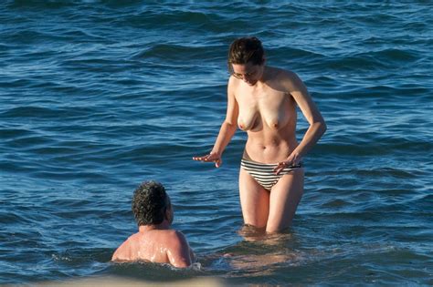 Marion Cotillard Desnuda En Beach Babes