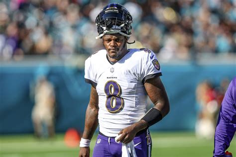 Lamar Jackson Signs Record Breaking Five Year Contract With Baltimore