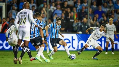 Como assistir AO VIVO Santos x Grêmio pelo Brasileirão 2023