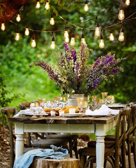 Great garden party ideas start with thinking about how best to decorate your garden. 8 Charming outdoor party decoration ideas