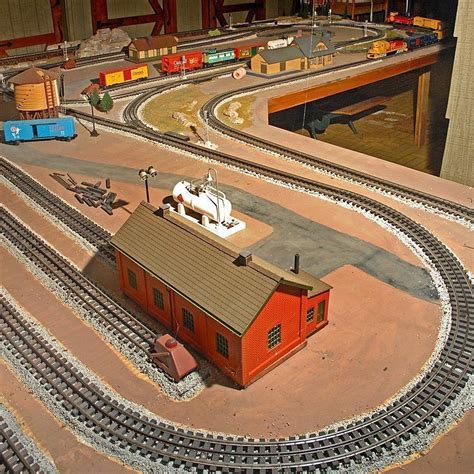 Lionel Train Track Layouts