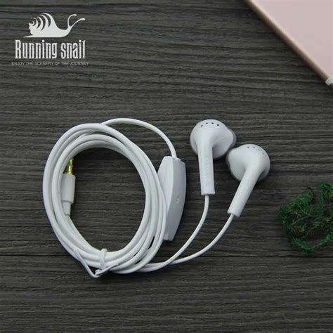 Free Shipping Yj S5830 White Earphone Earbuds With Mic Voice Control
