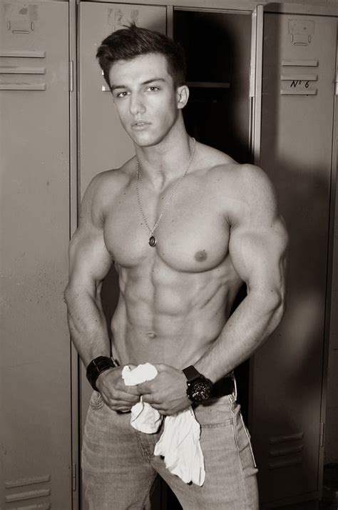 Daily Bodybuilding Motivation 18 Year Old German Bodybuilder Tim Gabel Hi Res Pictures