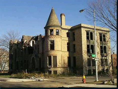Forgotten In Detroit Abandoned Houses Abandoned Mansion For Sale