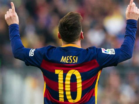 Heres Why Barcelona Should Never Retire The No10 Shirt To Honour
