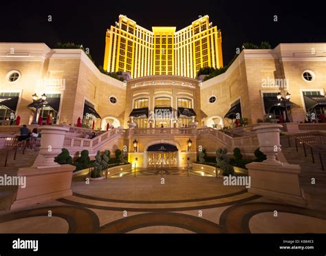 A Nighttime View Of The Palazzo Hotel On Las Vegas Blvd In Las Vegas