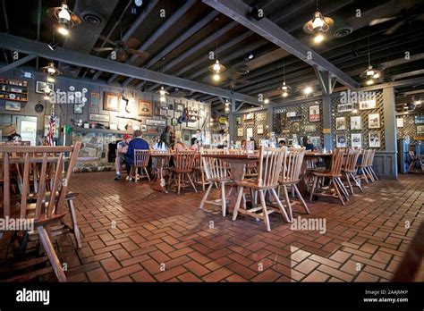 inside a cracker barrel restaurant florida usa Stock Photo - Alamy