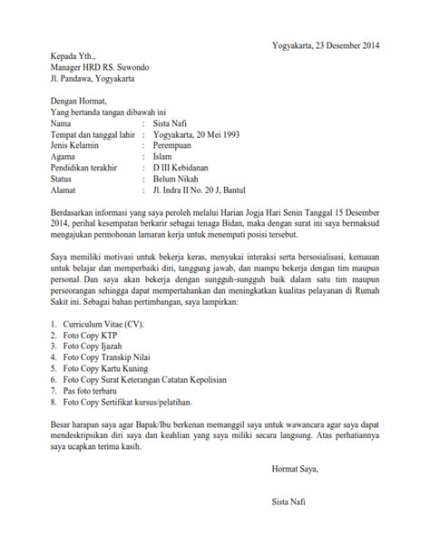 Untuk dapat bekerja di rumah sakit tentunya harus melewati tahapan rekrutmen, dan hal tersebut tak lepas dari cara membuat surat lamaran kerja yang baik dan benar. 5 Contoh Surat Lamaran Kerja Bidan - ben jobs