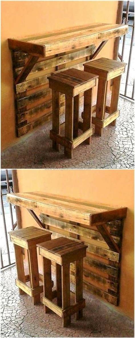 Look At This Pallet Project A Wall Mounted Bar And Stools