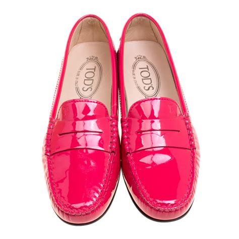 Tods Hot Pink Patent Leather Penny Loafers Size 385 Tods Tlc