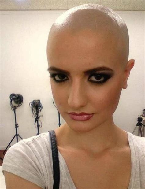 Över 1 000 Bilder Om Bald Women På Pinterestbeautiful
