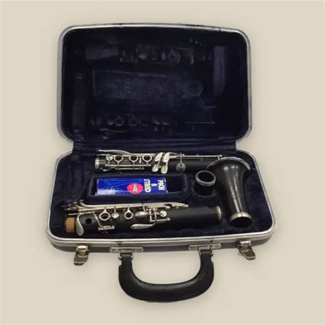 Vintage Conn Model 17 Clarinet With Original Case And Stand No