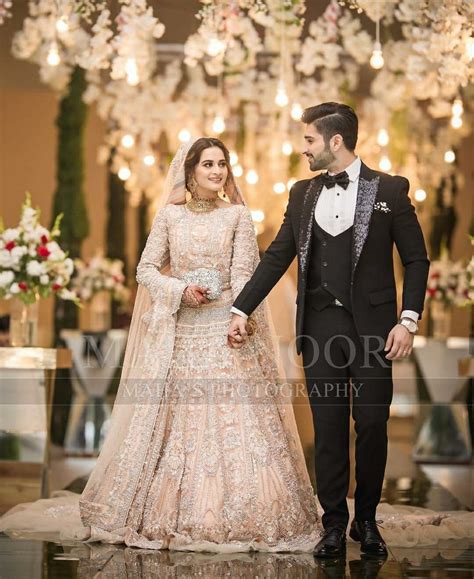 Aineeb😍😍 Walima Dresses Pakistani Bridal Dresses Pakistan Pakistani