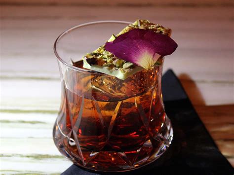 Do not steal content from other community members 3. Hanky Panky Cocktail Bar, lugar secreto para hipsters ...