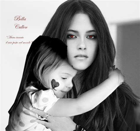 Bella And Her Daughter Renesmee Renesmee Carlie Cullen Fan Art