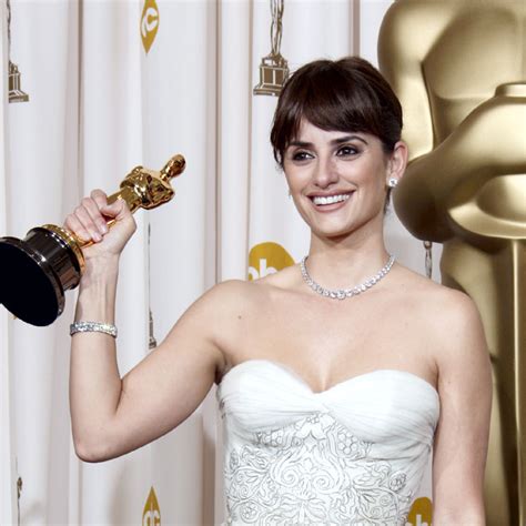 Penélope Cruz Y Todos Sus Looks En Los Oscars Al Detalle Foto 11