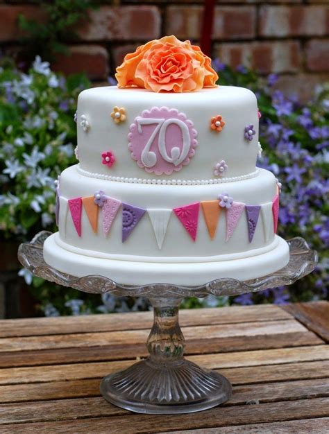 27 Brilliant Picture Of 70th Birthday Cakes 70th