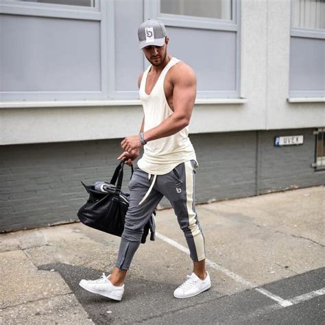 30 Best Stylish Summer Gym And Workout Outfits Ropa Gym Hombre Moda