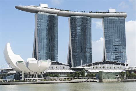 explore 11 of moshe safdie s iconic buildings iconic buildings singapore architecture famous