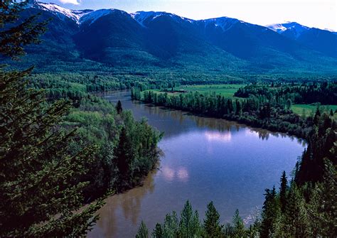 Bc Couple Brings Fraser River To The Page The Rocky Mountain Goat