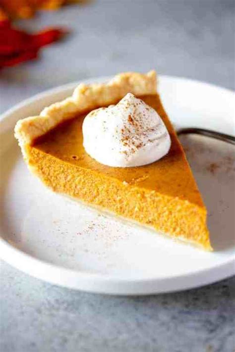 15 Thanksgiving Desserts To Satisfy Your Sweet Tooth Society19