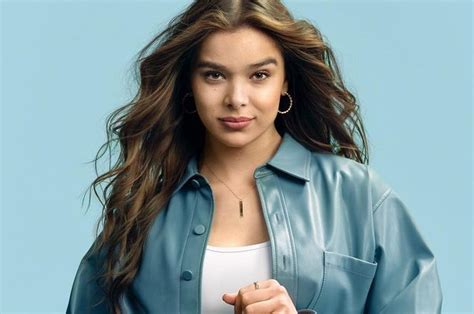 Hailee Steinfeld Comeback Bareng Rapper Anderson Paak Dengan Coast