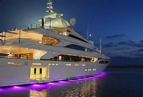 Pin By Commander Shepard On Yachts Luxury Yachts Motor Yacht Super