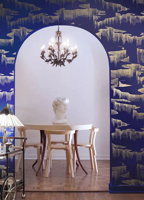 21 Stylish Wallpaper Decor Ideas How To Decorate With Wallpaper
