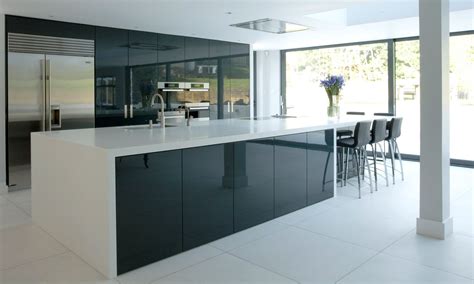 Island kitchens work particularly well for homeowners with a large sized kitchen space. Quartet Kitchens, Fitted kitchens Marbella bathrooms Mijas ...