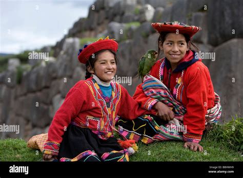 Etnia Peruana Fotografías E Imágenes De Alta Resolución Alamy