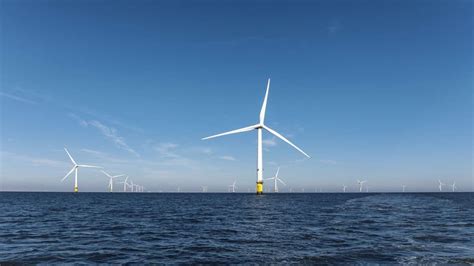 The Worlds Largest Offshore Wind Farm Is Now Fully Operational Evearly News