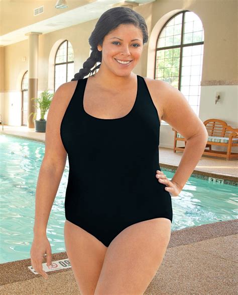 Chlorine Resistant Aquamore Solid Scoop Neck Plus Size Swimsuit One