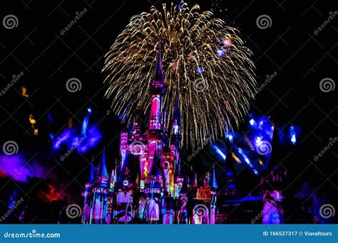 Spectacular Fireworks In Happily Ever After Show At Cinderella S Castle